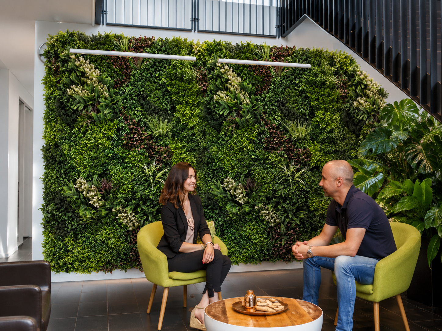 Perete verde artificial Elite Plants — cafenea